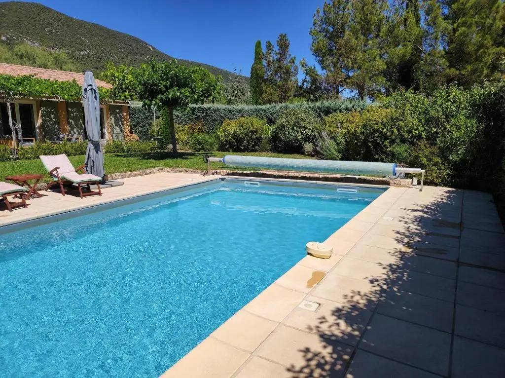 GITE AUX 4 SAISONS DU COLORADO PROVENÇAL - 3 ÉTOILES - Rustrel