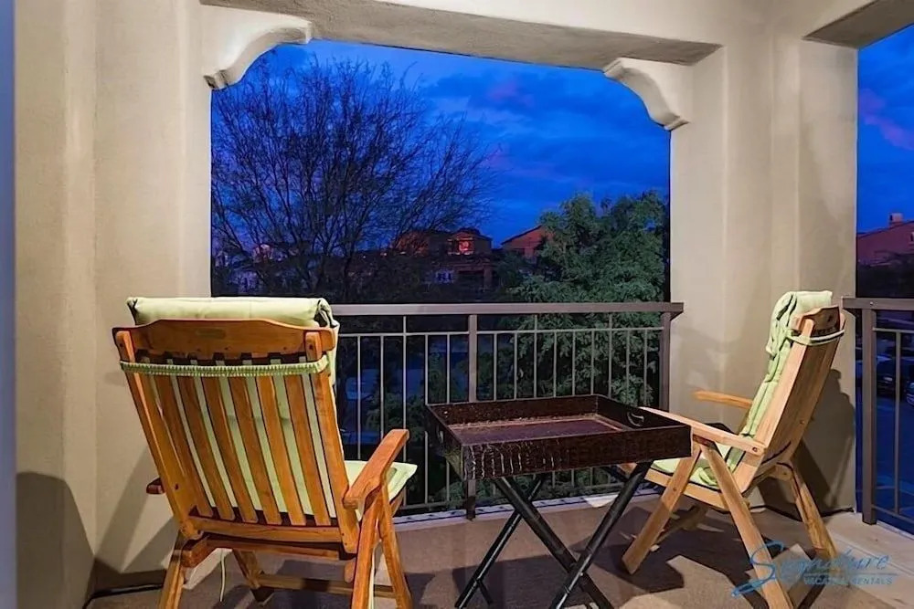 Hot Spot at Desert Ridge By Signature Vacation R