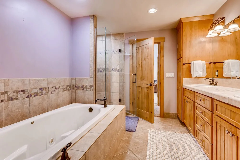 The Reserve House 6 Bedrooms 4.5 Bathrooms Home