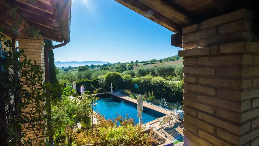 CASALE SANTA LUCIA 8&2, Emma Villas