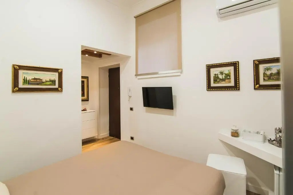Solimena House 44
