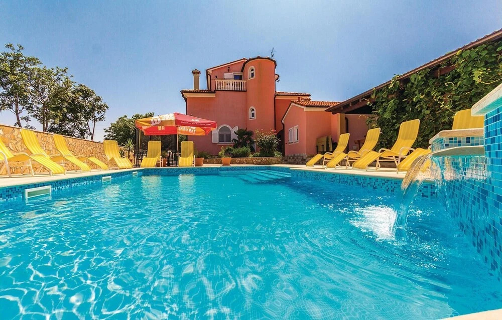 Lovely Home In Pula With Sauna