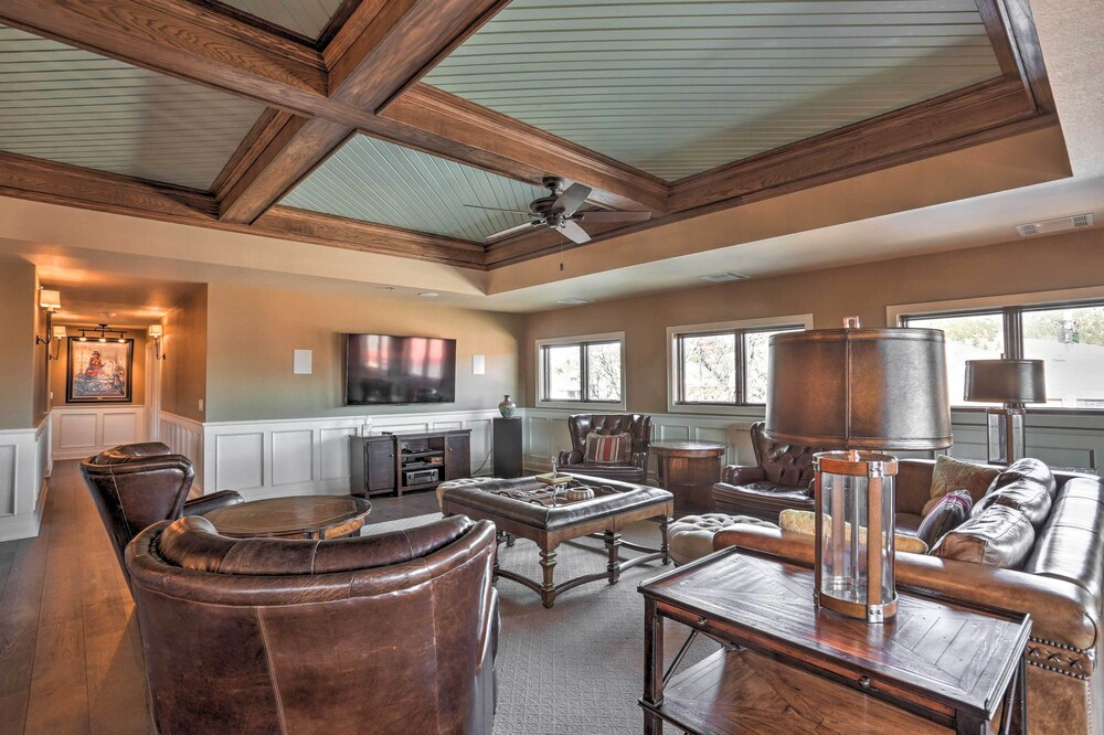 Main Street Strugis Apt w/ High-end Features