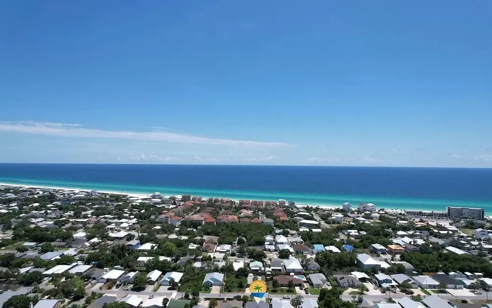 Pet Friendly Beach House - Paradise on Palm by Panhandle Getaways