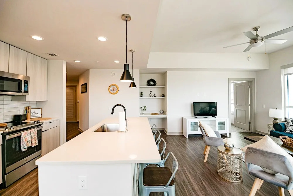 Uptown Fully Furnished Apartments