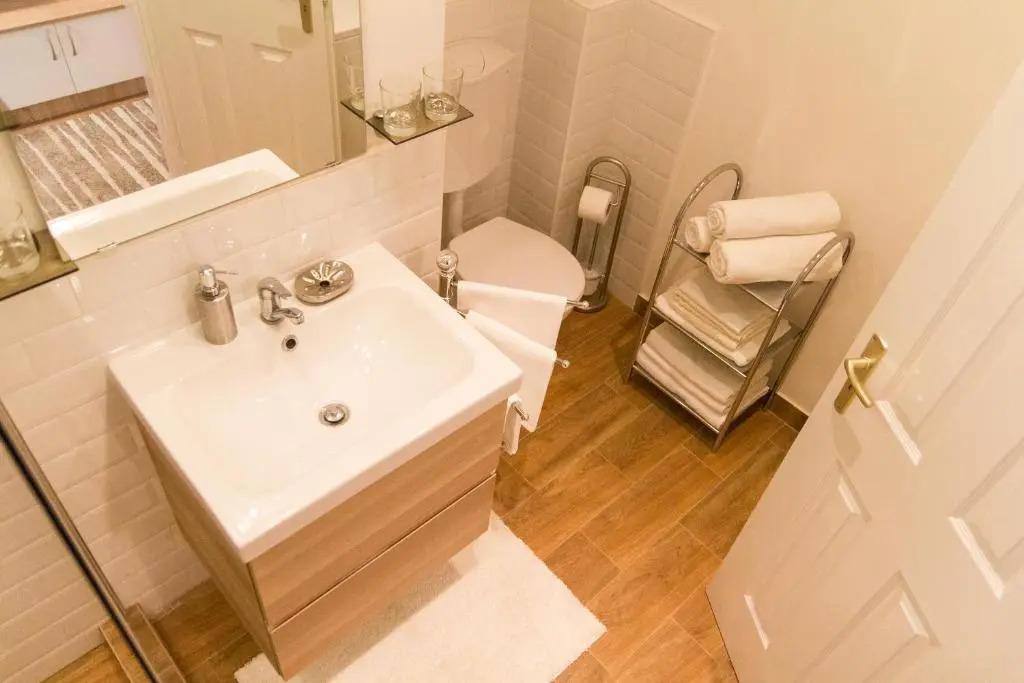Luxury 2br Apt by the Synagogue