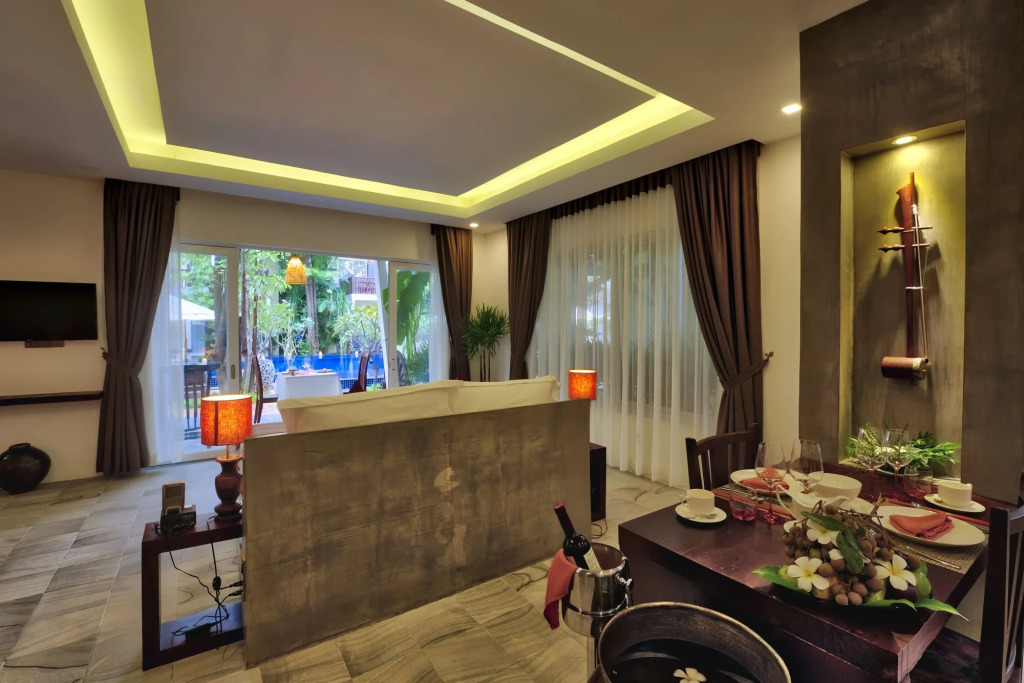 Mane Village Suites