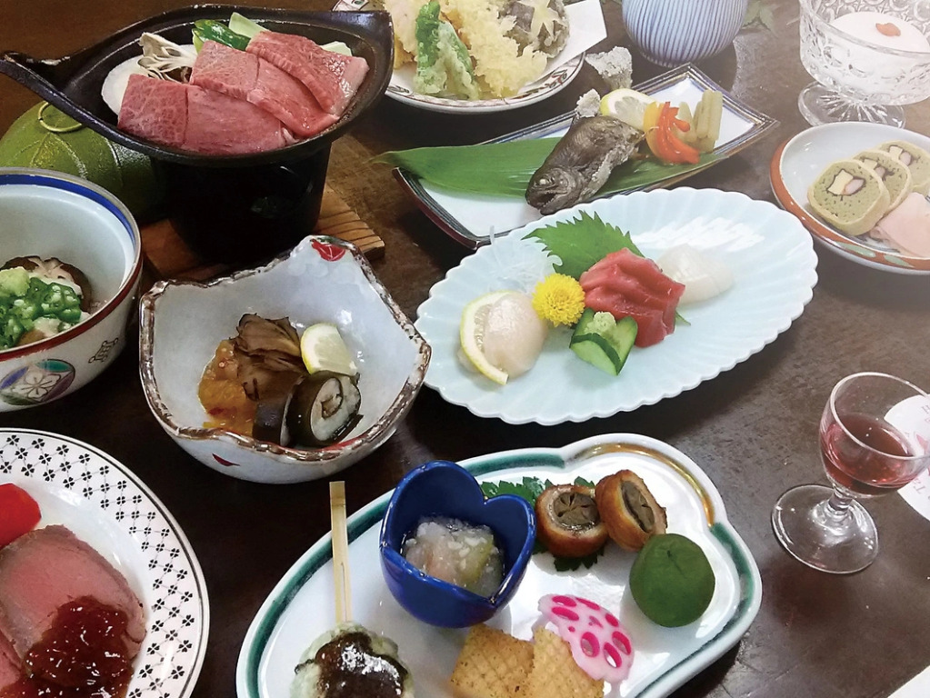 Shiozawa Onsen Shichihokan