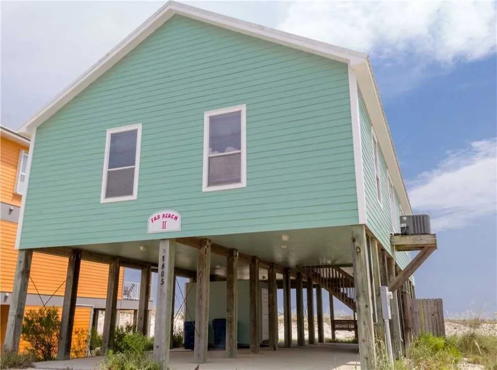 Far Reach II - 4 Br home by RedAwning