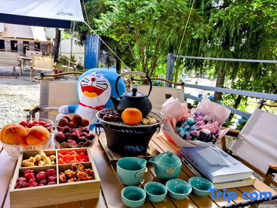 Fairy Mountain Jingshan Courtyard
