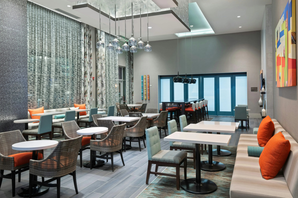 Hampton Inn & Suites Atlanta Buckhead Place