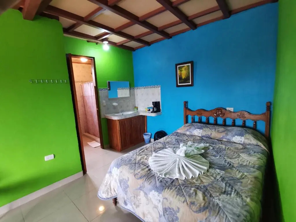 Los Tucanes Lodging