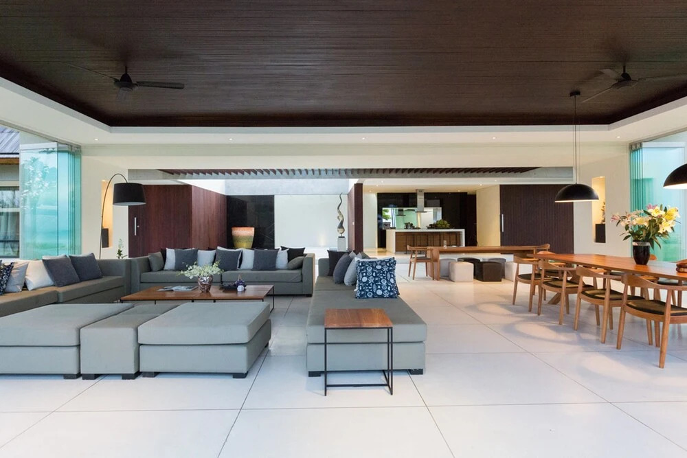 Fashionable Villa Malabar Beachfront 5 Bedrooms plus 2 Kids Bedrooms 106