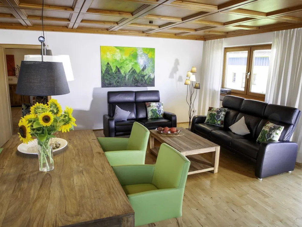Cozy Apartment in Ruhmannsfelden with Swimming pool