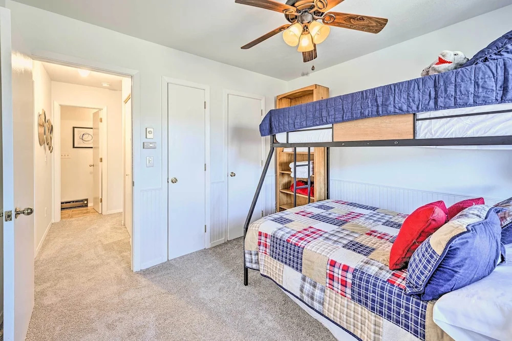 Steamboat Springs Townhome < 2 Mi to Lifts!