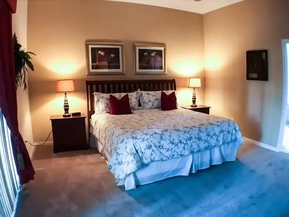 Extended Pool Deck With Spa 2 King Suites! 5 Bedroom Home by RedAwning