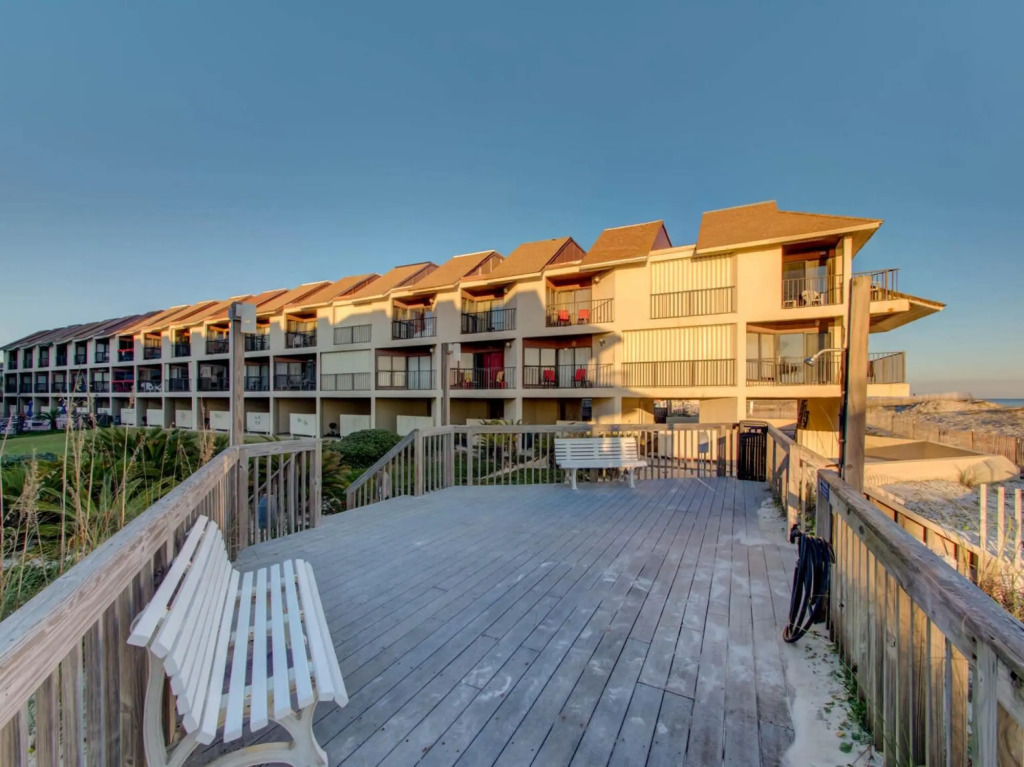Two bedroom, two and half bath condo walking distance to The Hangout