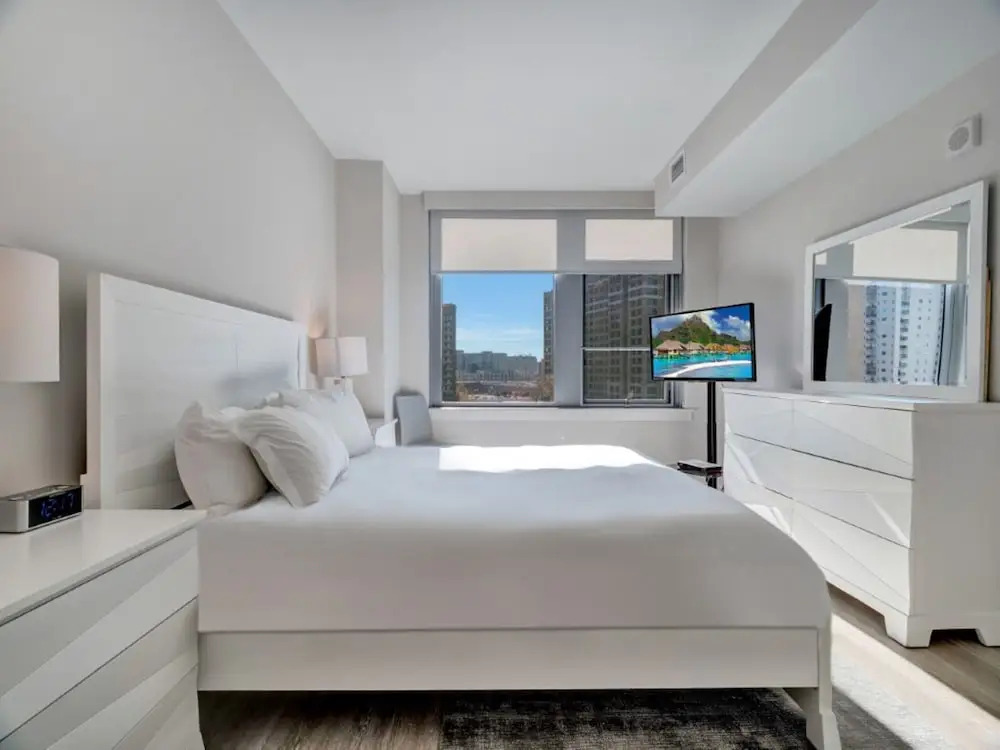 Global Luxury Suites Crystal City