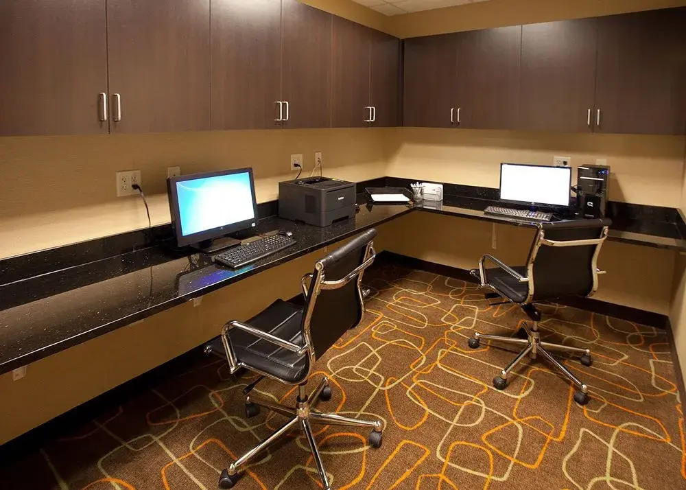 Holiday Inn Express & Suites - Tulsa Downtown - Arts District by IHG