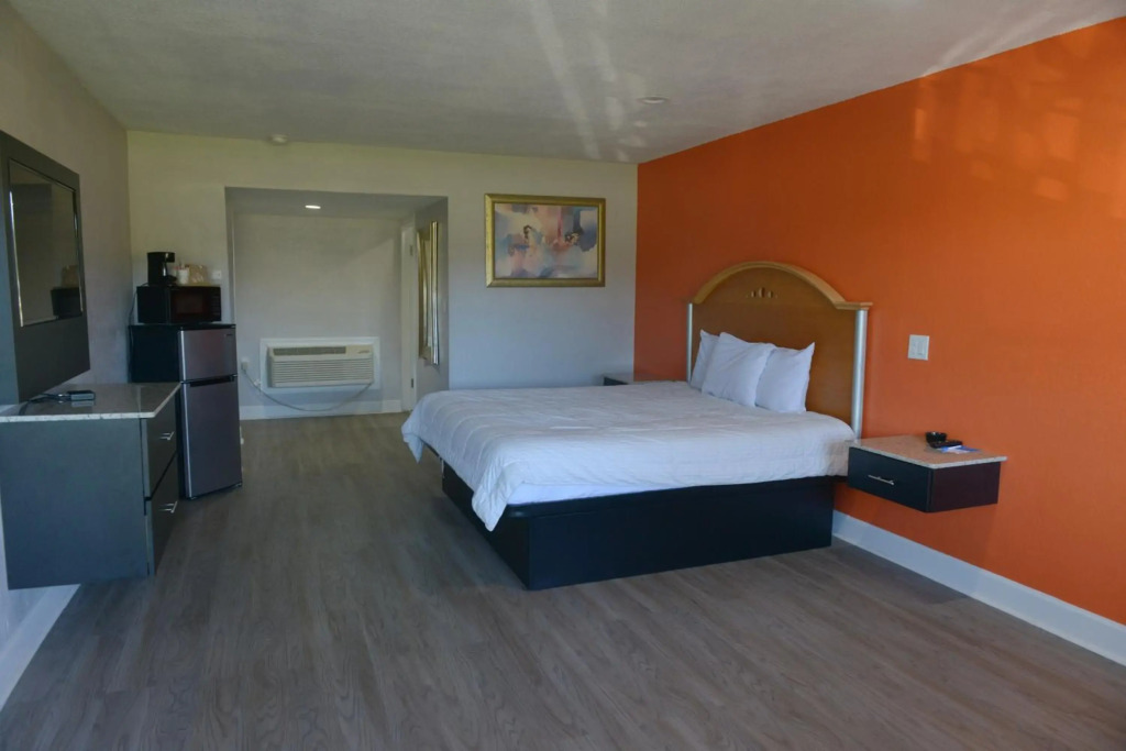 Rodeway Inn & Suites Winter Haven Chain of Lakes