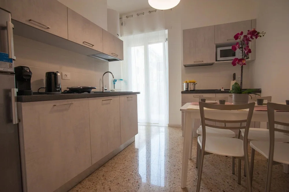 Steeb Apartment