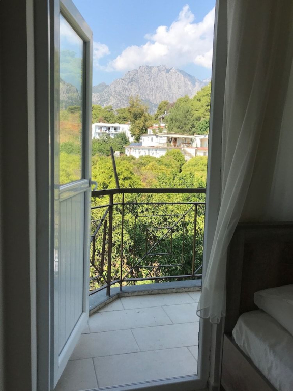 Mina Grand Hotel