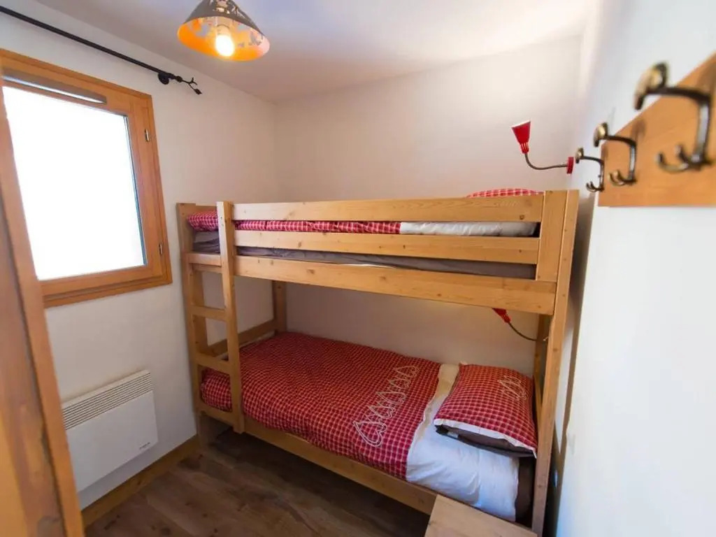 Appartement Vars, 4 pièces, 6 personnes - FR-1-330B-31