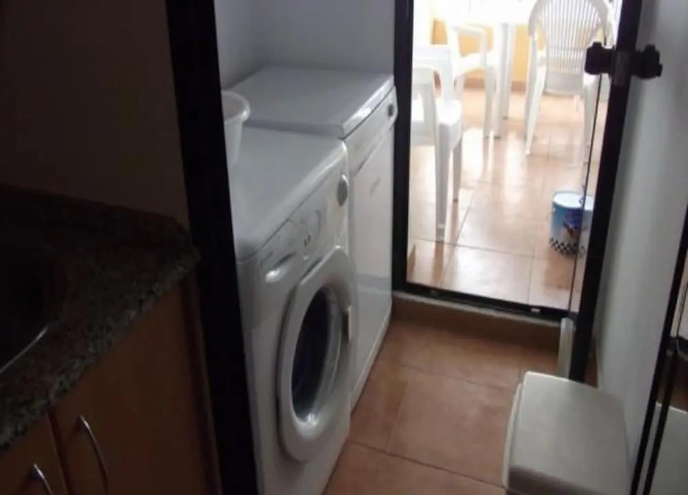 Apartment 2 Bedrooms With Pool 103419