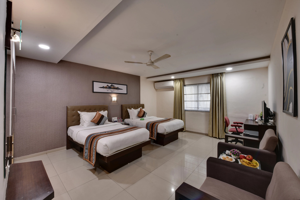 Click Hotel Yuvraj