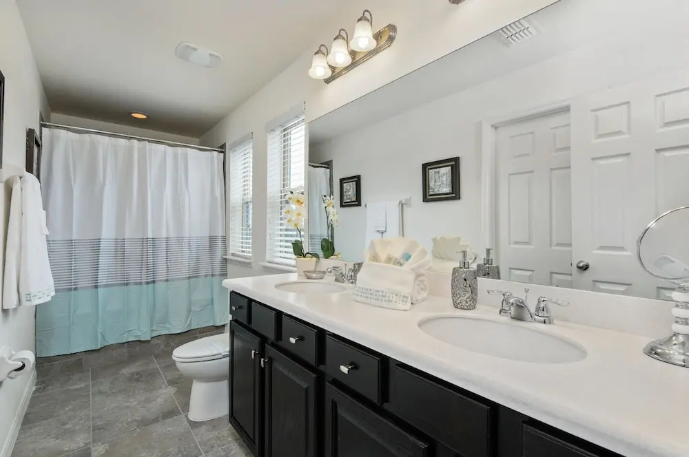 1287YC - West Haven Gated Community