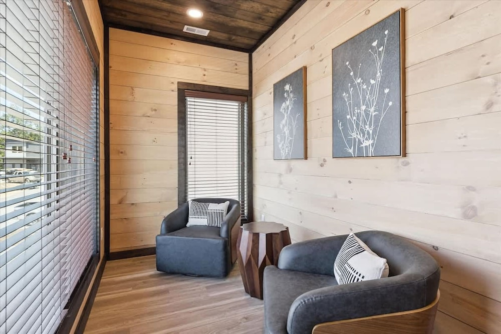 Peak Overlook by Beyond Expectations Mountain Retreat With Hot Tub