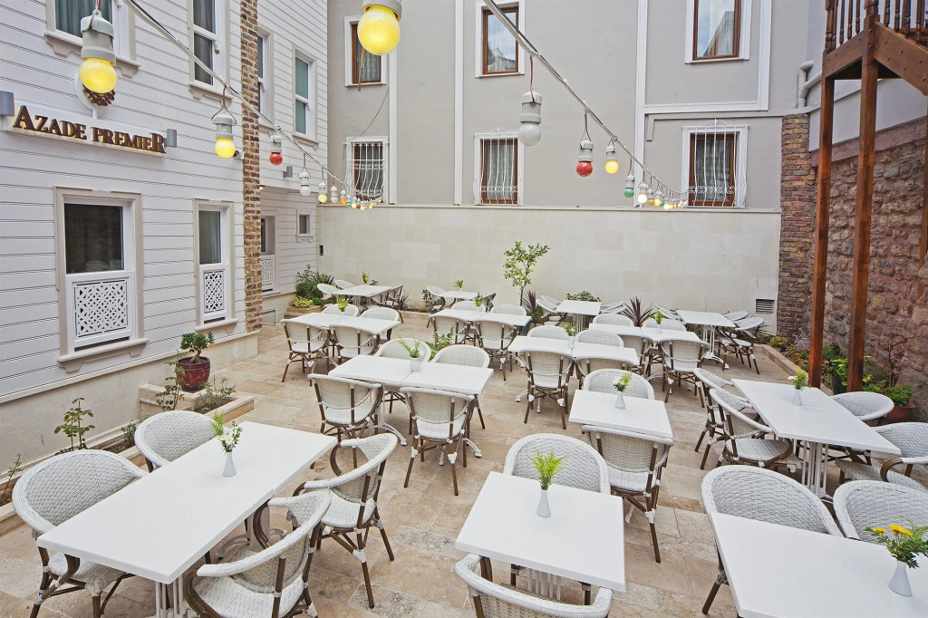 Azade Premier Hotel