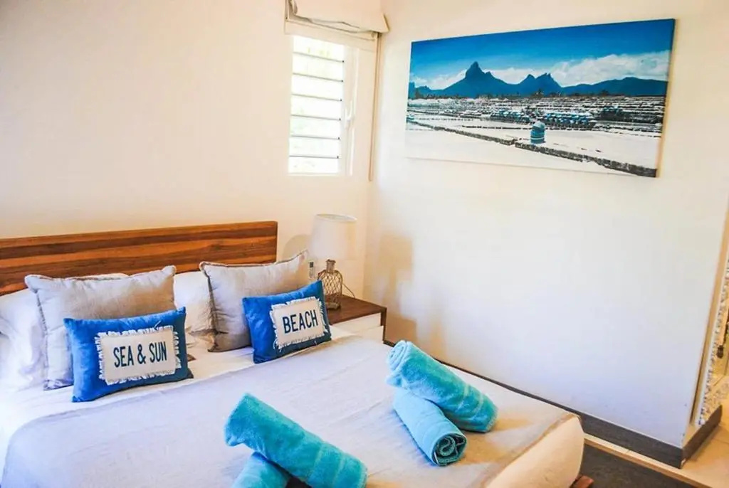 LEscale 3 bedrooms Sea View and Beachfront Suite by Dream Escapes
