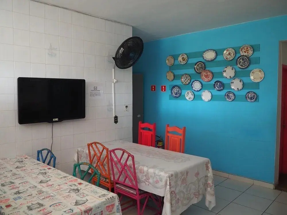 Onça da Praia Hostel
