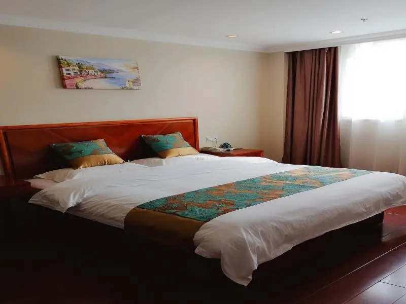 GreenTree Inn Taizhou Taidong Railway Station Business Hotel