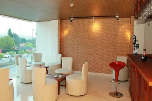 Hotel 80 Real