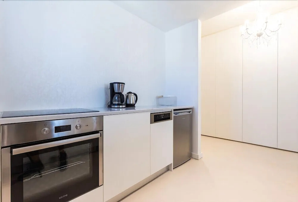 Great Acropolis view apartment in City Center