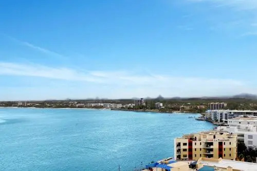 Monaco Unit 905, 12 Otranto St