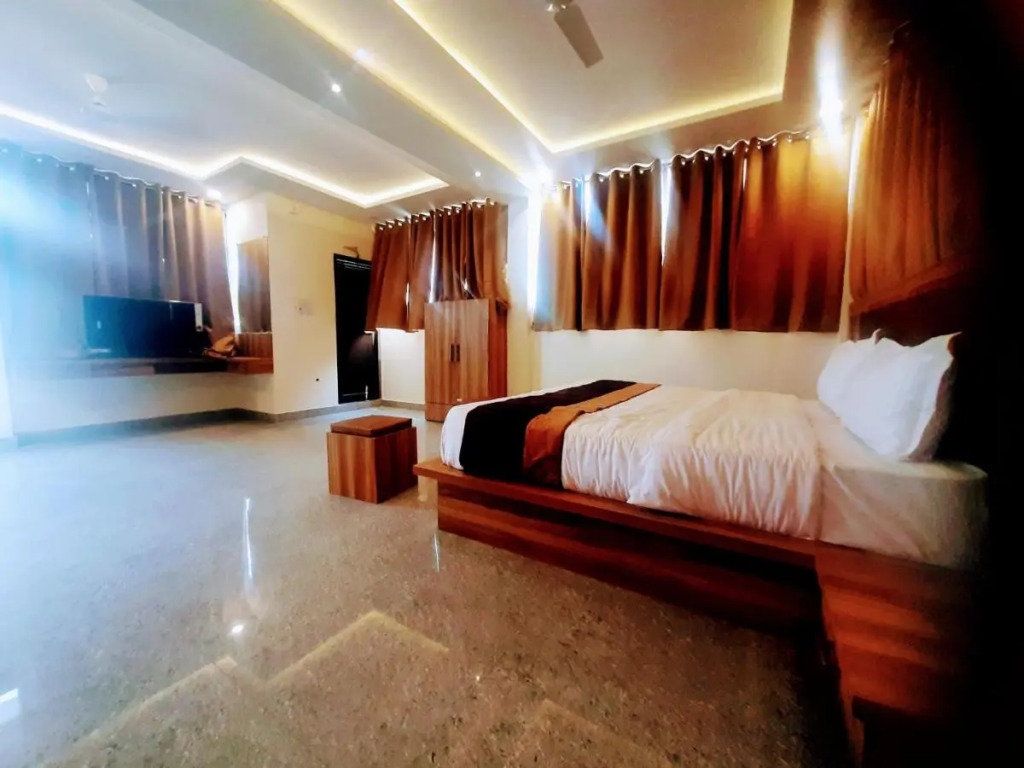 Hotel Sky View