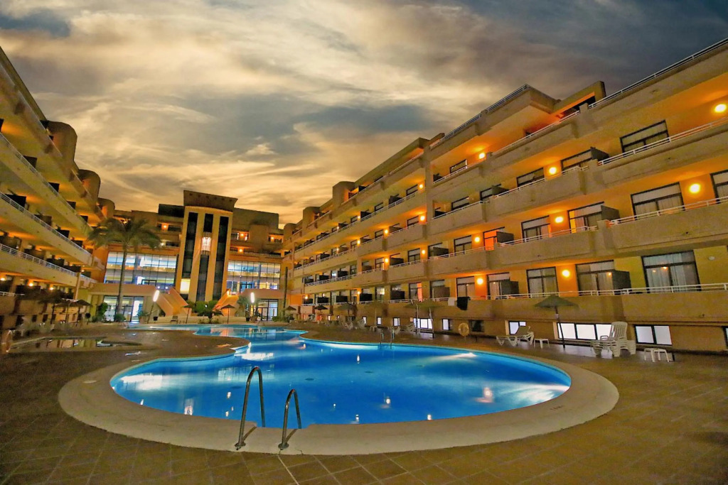 Advise Hotels Reina