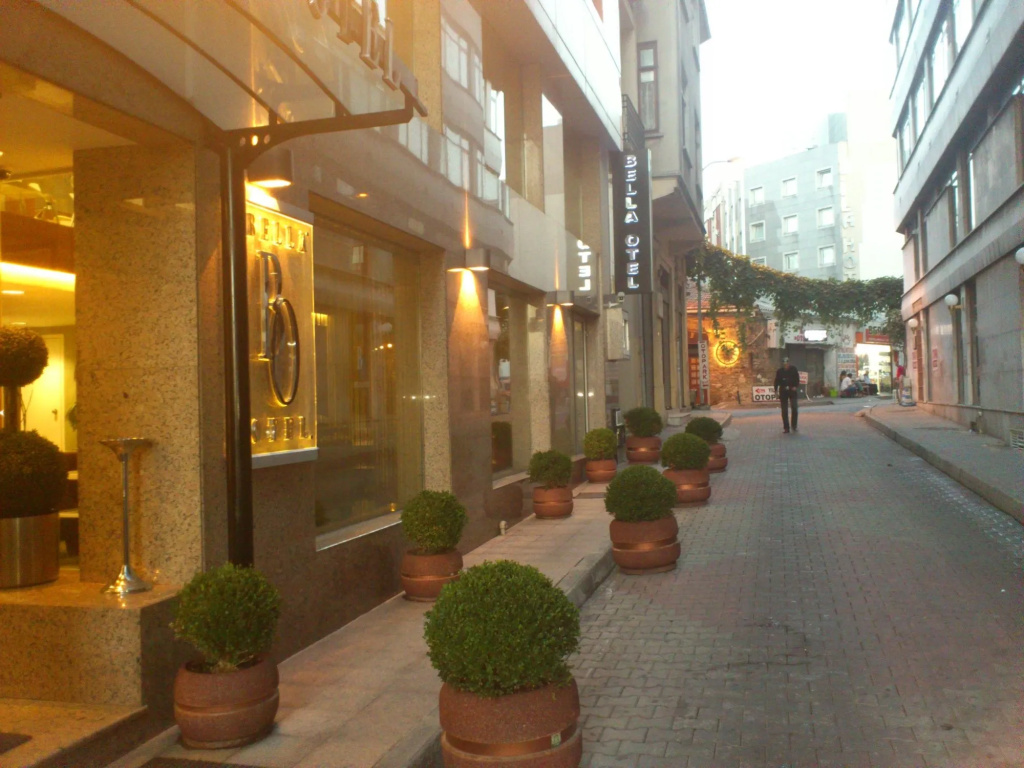 Bella Hotel