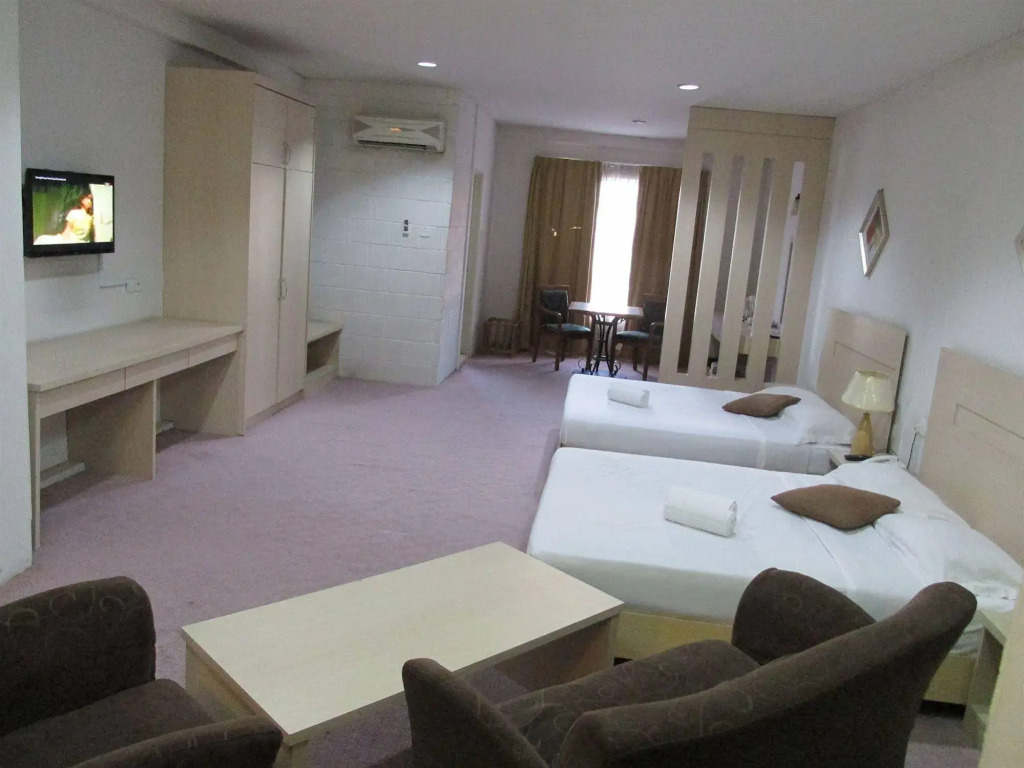 Promenade Service Apartment