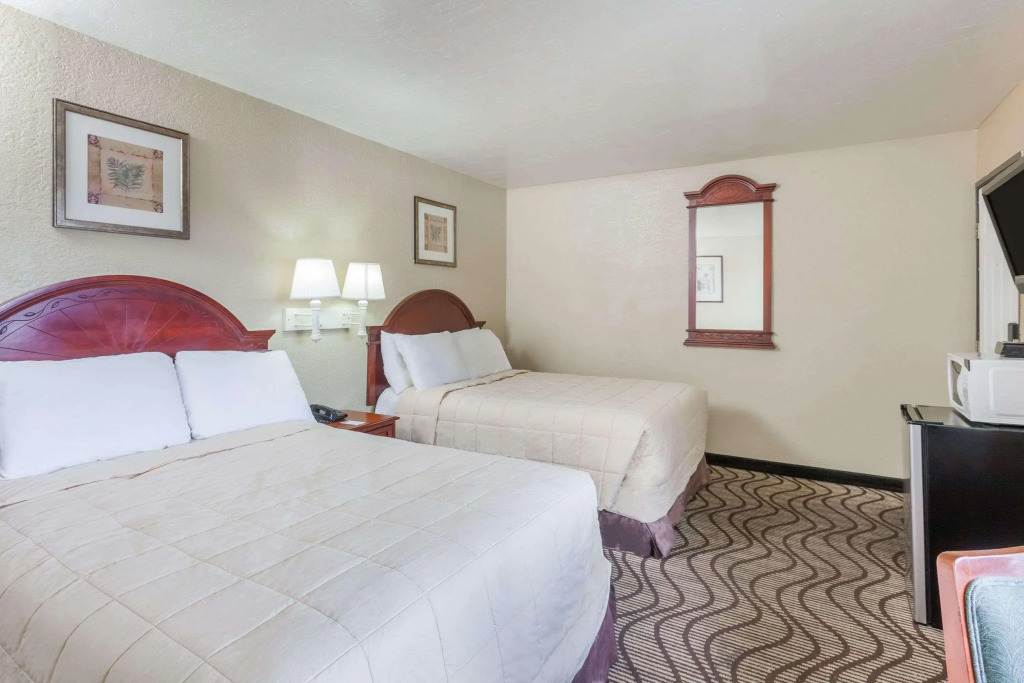 Travelodge by Wyndham Victorville