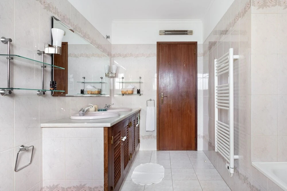 A​LTIDO Idyllic House w/Pool & Garden in Colares