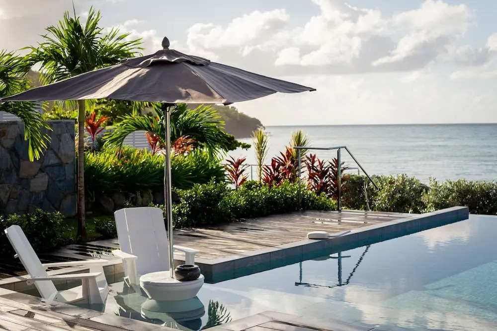 Eden Roc Villas