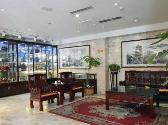 Tianji Zhongzhou Yhe Hotel (Zhengzhou Yanzhuang Metro Station Branch)