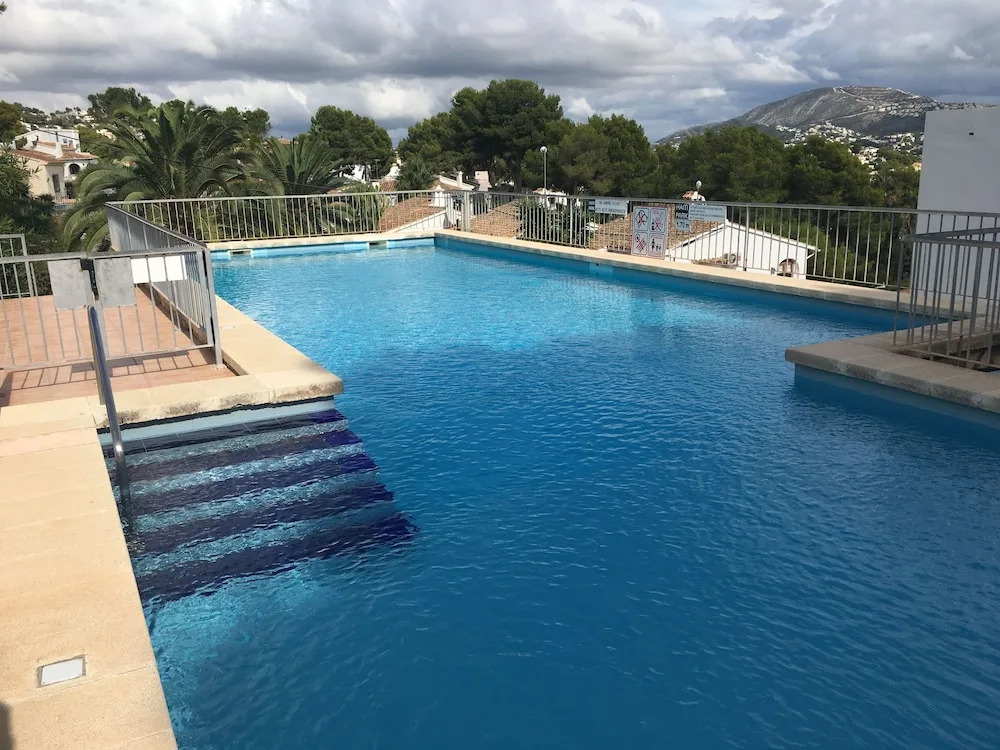 Beautiful 2 Bedroom Apartment