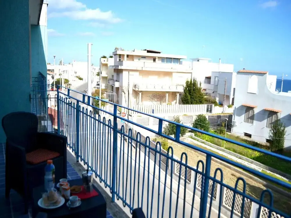Air-conditioned Two-room Apartment With sea View Balcony in Torre Dell'orso