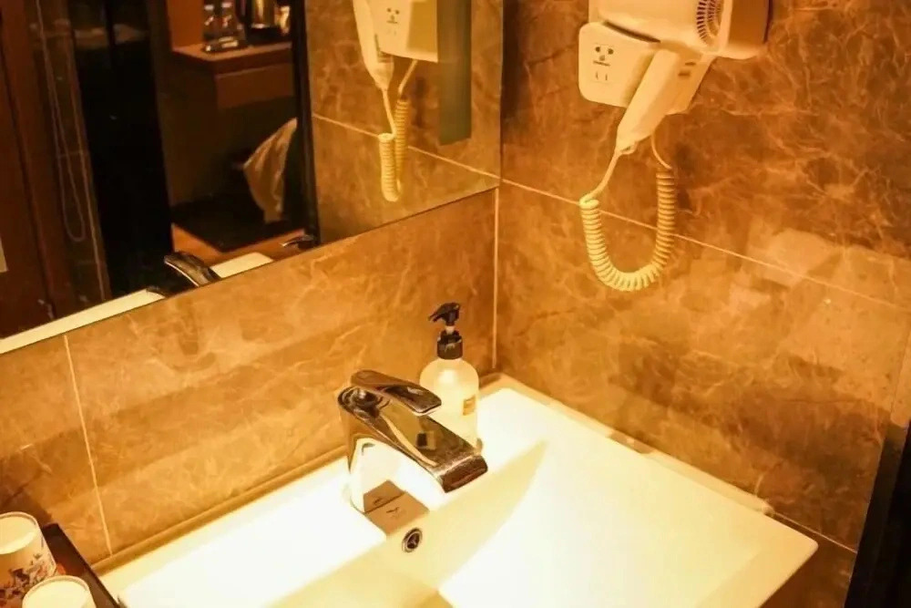 Yeste Hotel
