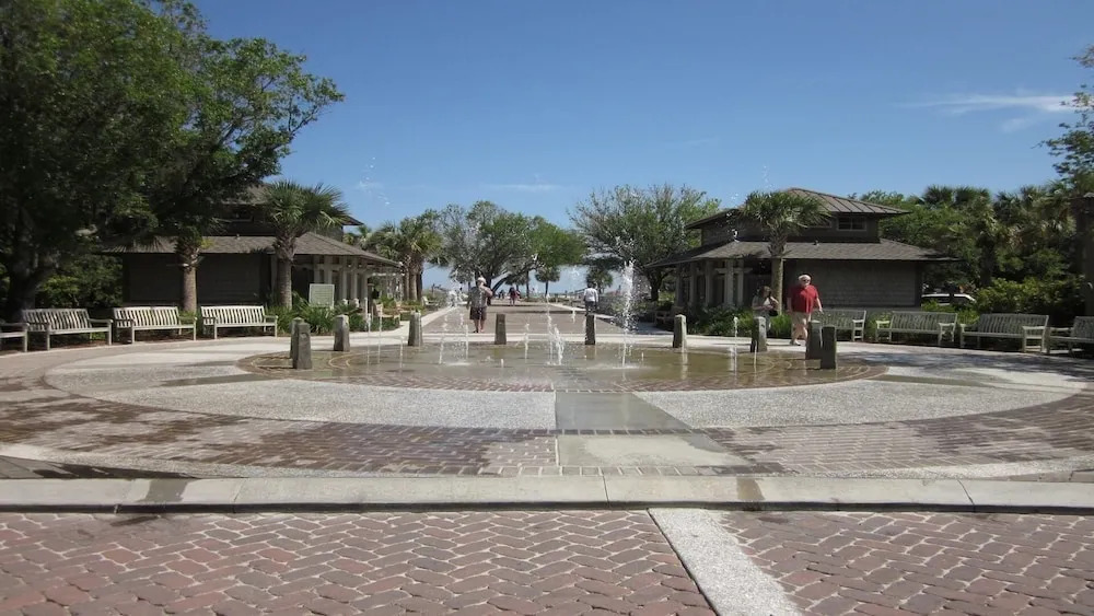 503 Shorewood 2 Bedroom Condo